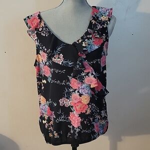 B Wear Woman's Sleeveless Black & Pink Floral V- Neck Ruffle Top, Size: XL